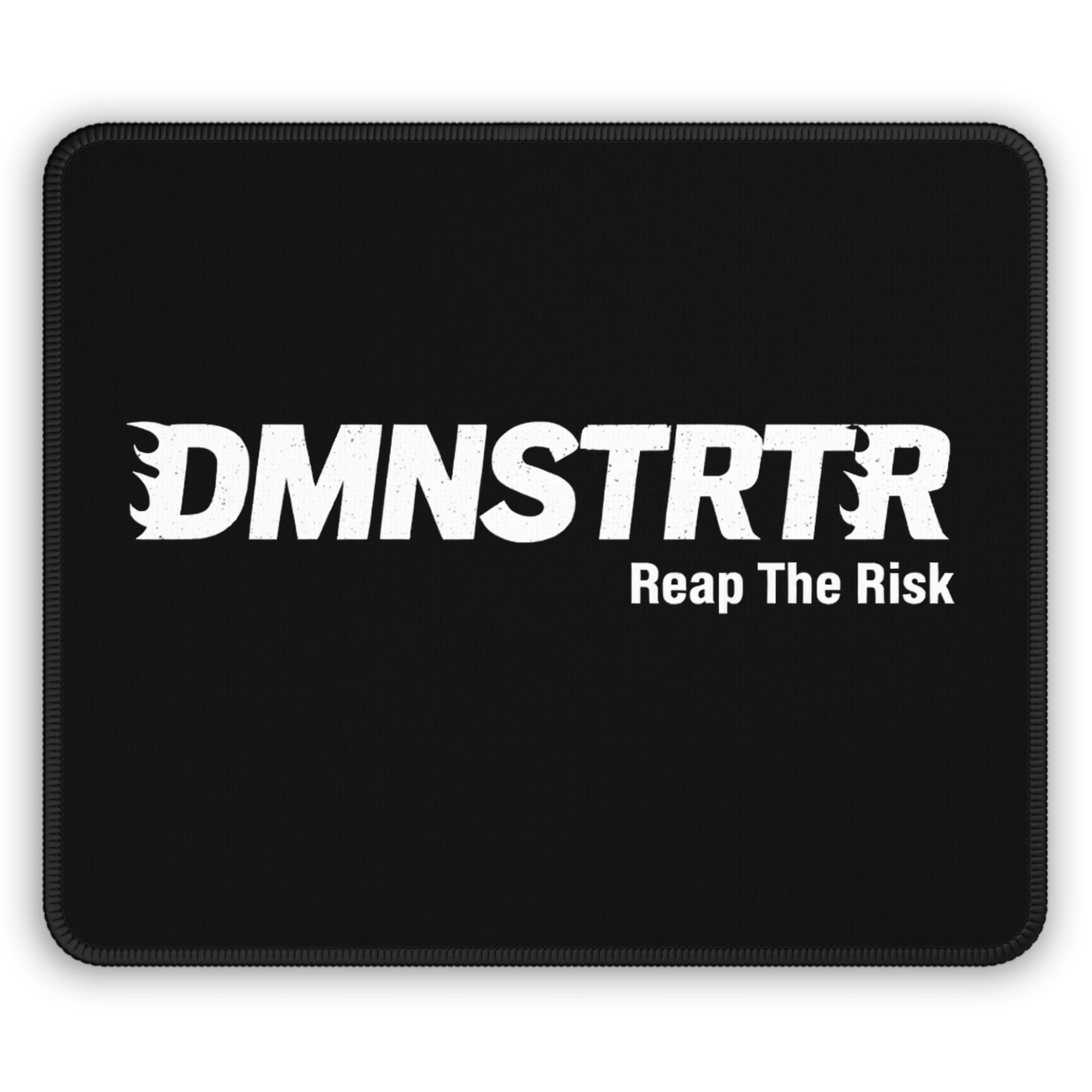 DMNSTRTR – Black Gamer Desk Mat