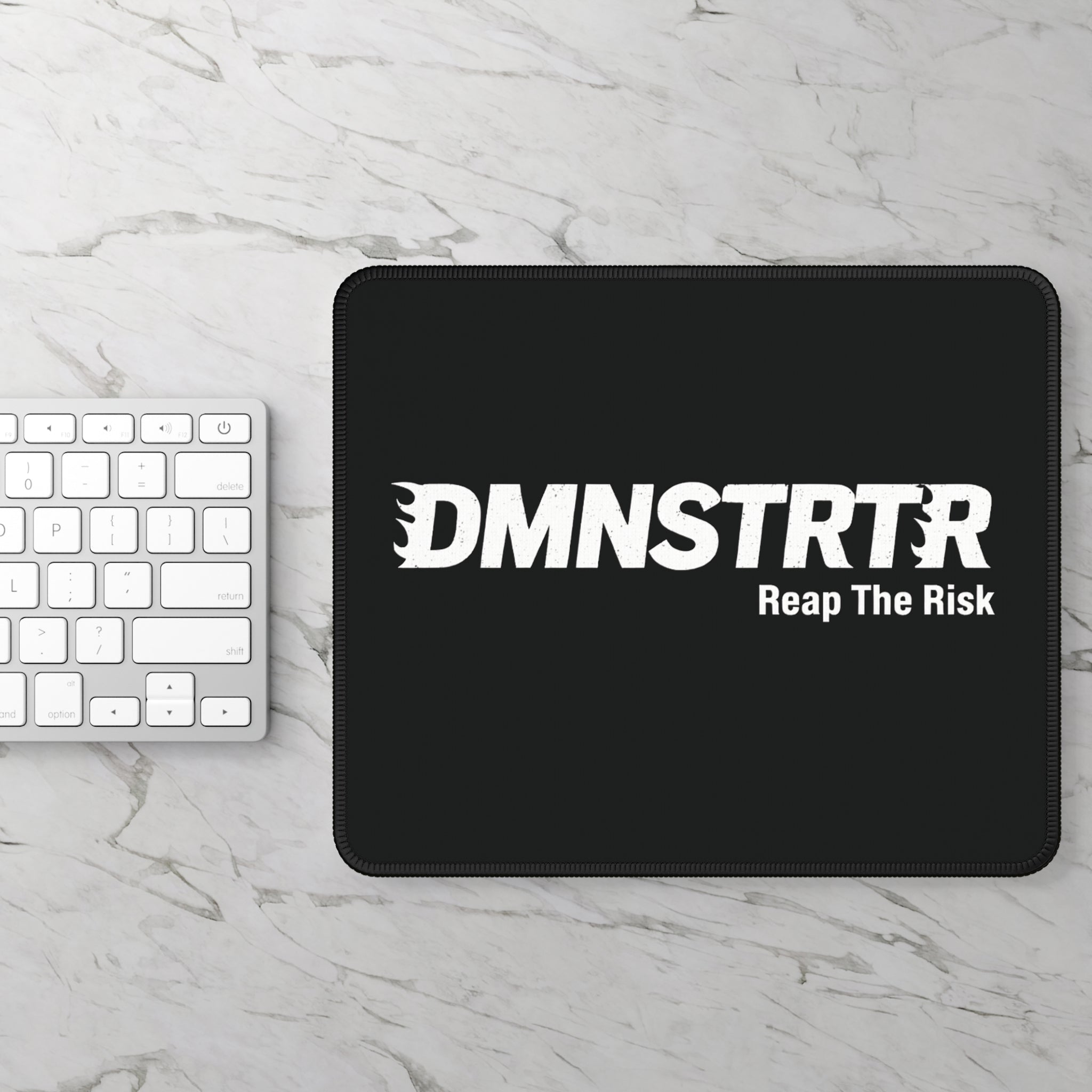 DMNSTRTR – Black Gamer Desk Mat
